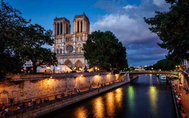Modern Design Loft Apartment, Steps To Notre Dame Paris Luaran gambar